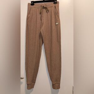SOLD Alo Yoga Muse Sweatpants in Ivory